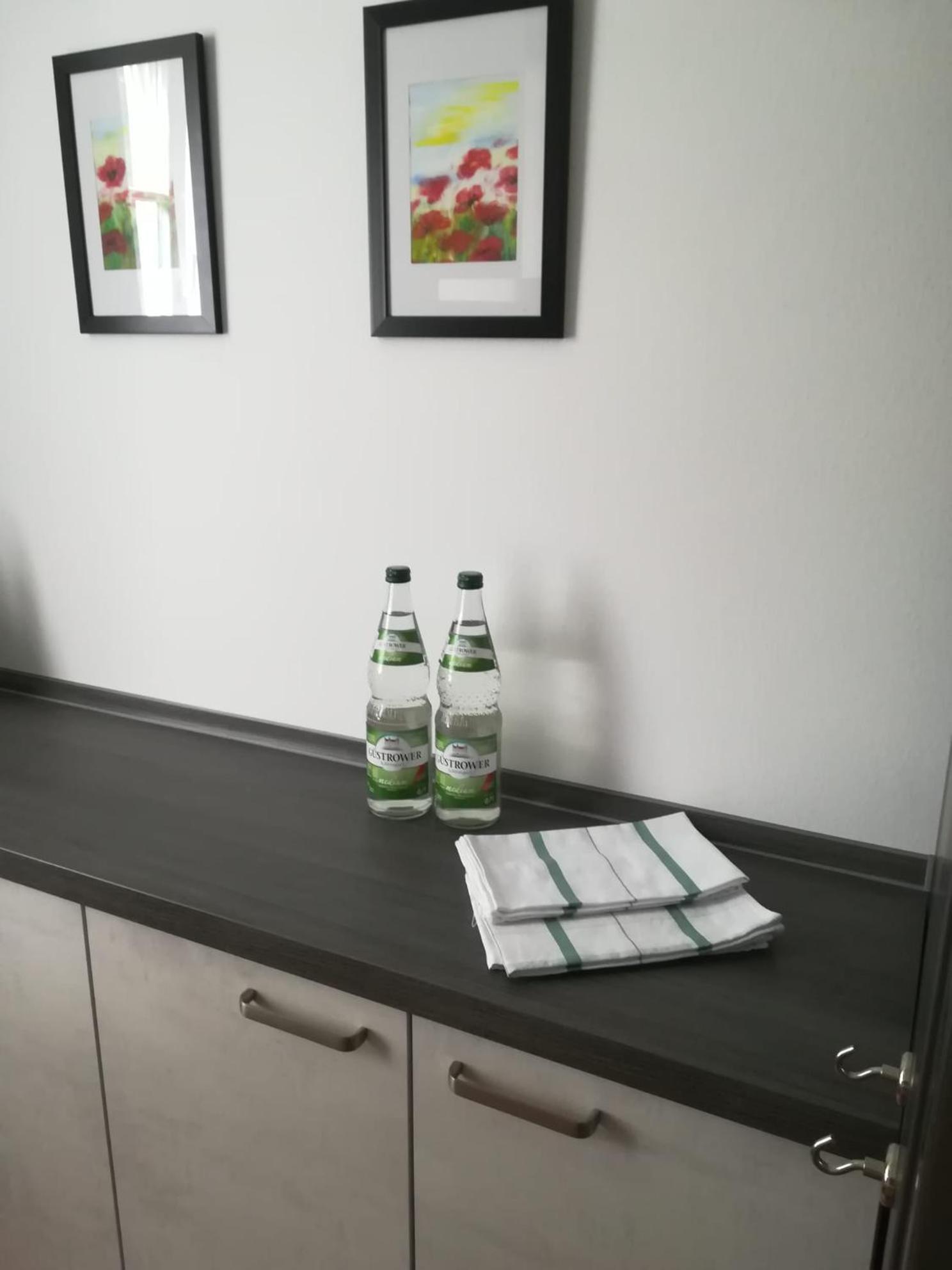 In Ruhiger Wohnlage Sie Sind In 3 Minuten Am Trebbower Oder In 30 Minuten An Der Ostsee Appartamento